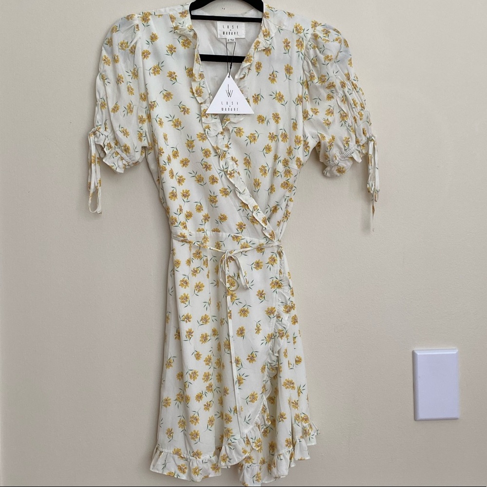 Nwt- Lost + wonder | yellow flower and cream short sleeve wrap around dress